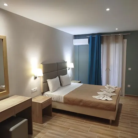 Frosini Gardens 3*