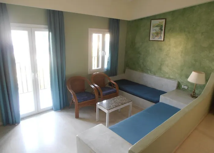 Frosini Gardens 3*