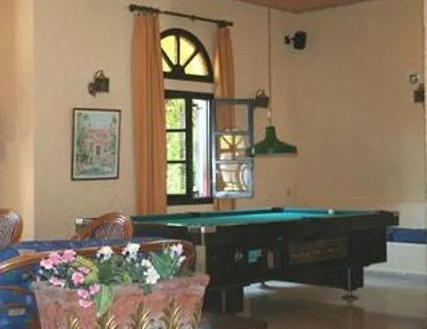 Frosini Gardens 호텔 3*